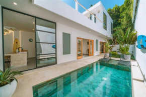 Modern 4BR Villa Ris Ya with pool near Canggu